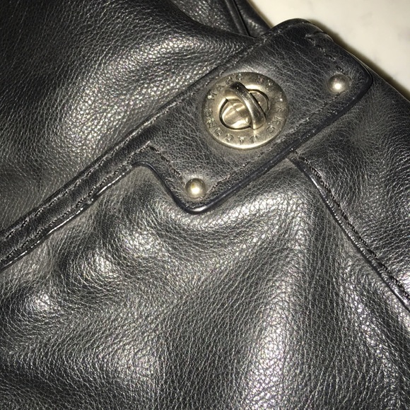 Marc Jacobs Leather Shoulder Bag - Picture 7 of 8